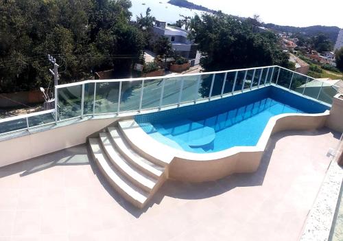 Photo de la galerie de l'établissement Apartamento Familiar II - Vista para o mar e próximo ao Beto Carrero, à Penha