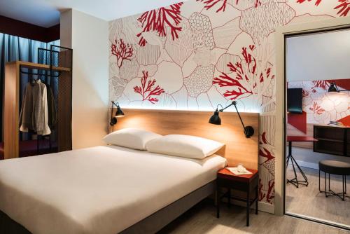 ibis Styles Barcelona City Bogatell Image