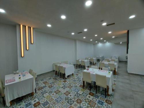 Restaurace v ubytování ESKOPPremium OTEL