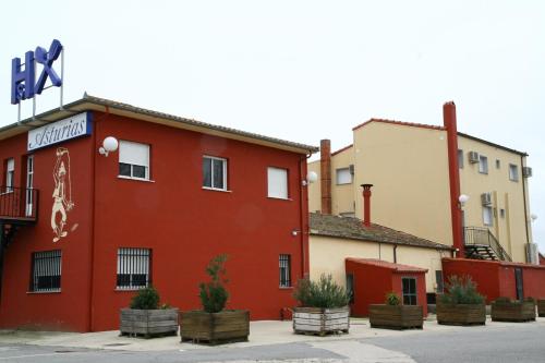 Gallery image of Hostal Asturias in Jarilla