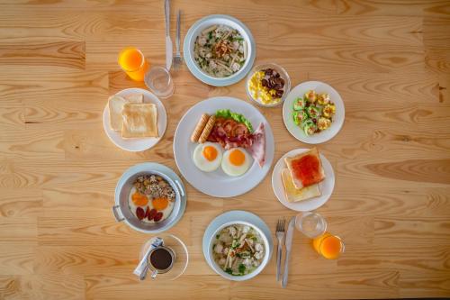 Еда / где поесть недалеко от курортного отеля