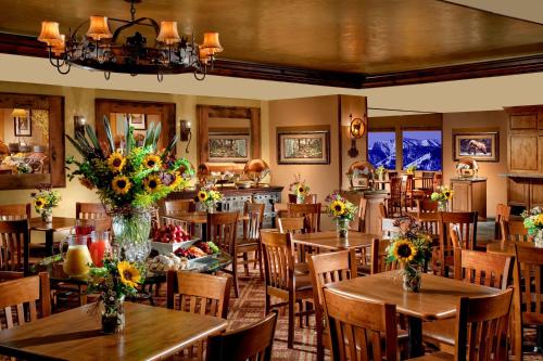 Restaurace v ubytování The Lodge at Jackson Hole