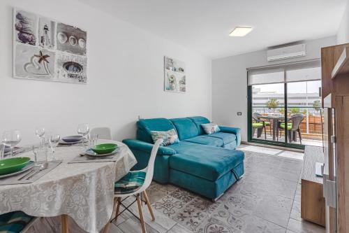 Cozy apartment in El Duque by AltamarHomes