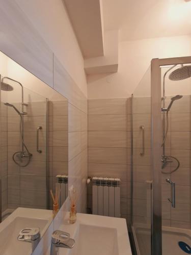 Ένα μπάνιο στο Apartament Stojałowskiego 35