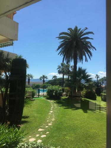 Studio 127, vue mer et piscine, port Santa Lucia