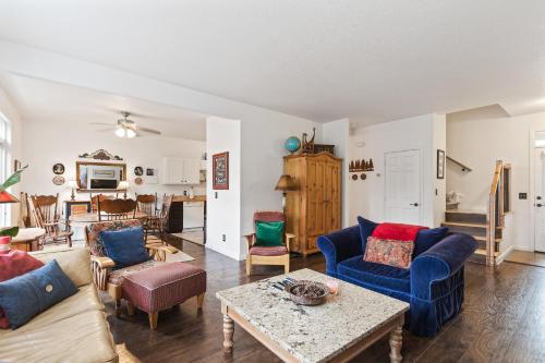 Beautifully Updated Sandpoint Townhome