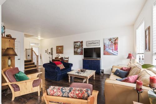 Beautifully Updated Sandpoint Townhome