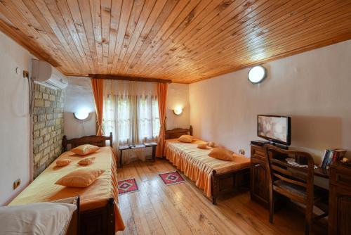 Кровать или кровати в номере Villa Fiikova