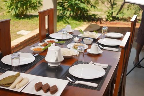 Restoran atau tempat makan lain di Monaara Leisure - Anuradhapura