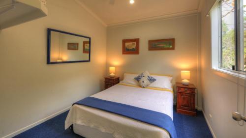 Postel nebo postele na pokoji v ubytování Magnetic Island Bed and Breakfast