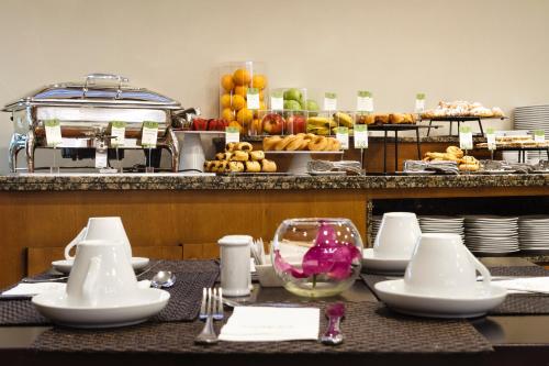 Еда / где поесть недалеко от отеля