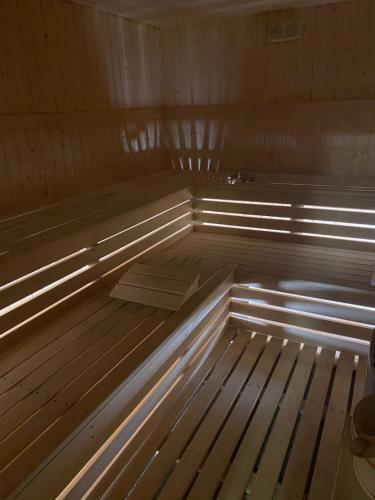 Gambar di galeri bagi WELLNESS APARTMÁN KAROLÍNA di Milovice