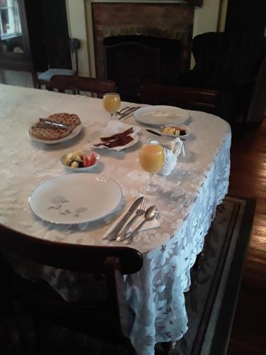 Hall Place B&B – Photos 2