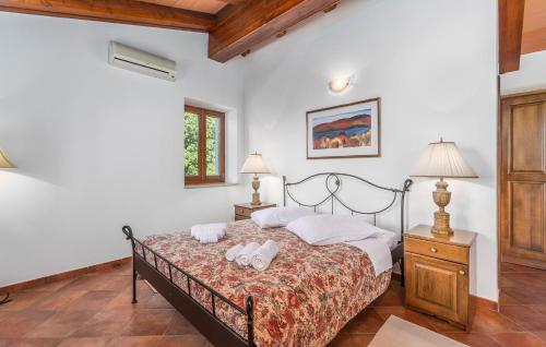 En eller flere senge i et værelse på Villa Maggie Vlakovo