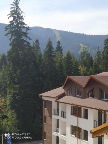 Nespecifikovaný výhled na hory nebo výhled na hory při pohledu z apartmánu