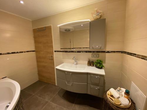 Kúpeľňa v ubytovaní Traumhaus Flattnitz