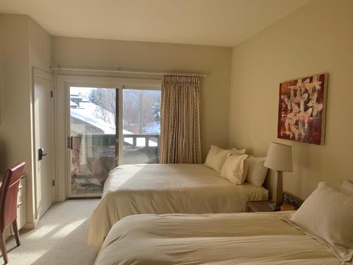 Gallery image of SV Wildflower Condo 3 Bed 3 Bath w SV INN pool access- No PETS! in Sun Valley