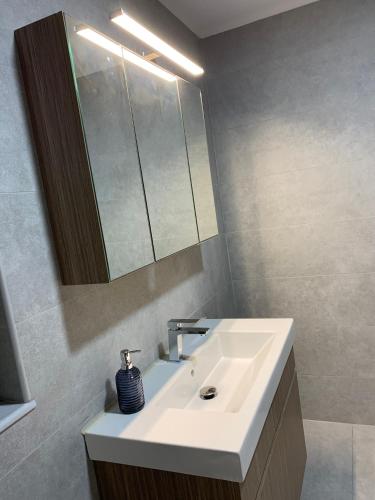 Zonapartments B sea view- city center photo 3