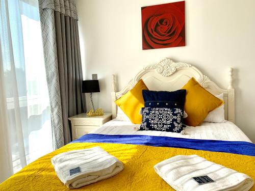 2-Bedrooms Apartment, Lounge, Balcony