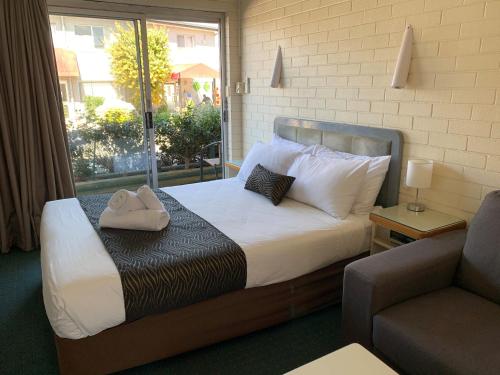 Gallery image of Crest Motor Inn in Queanbeyan