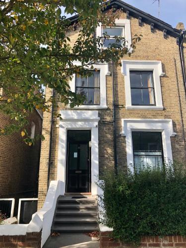 ROOMS TO LET IN W12, London, United Kingdom