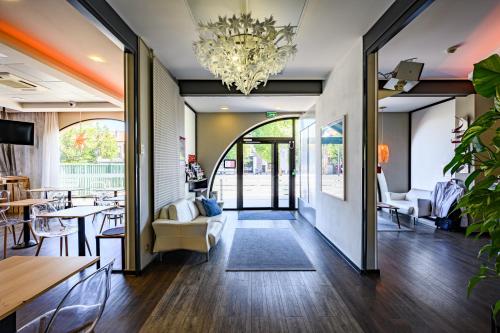 Ruang duduk di Hotel Gascogne