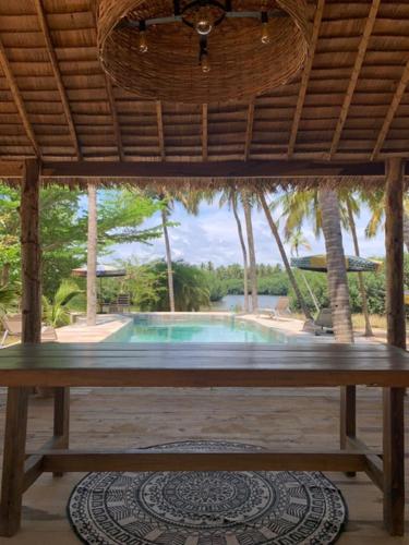 Πισίνα στο ή κοντά στο Natura luxury lodge