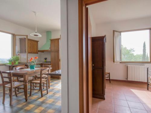 Η κουζίνα ή μικρή κουζίνα στο Apartment Magnolia by Interhome