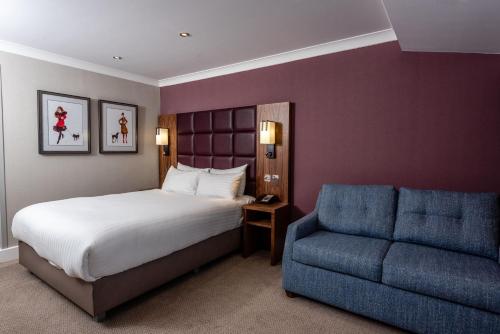 Llit o llits en una habitació de Holiday Inn Dover, an IHG Hotel