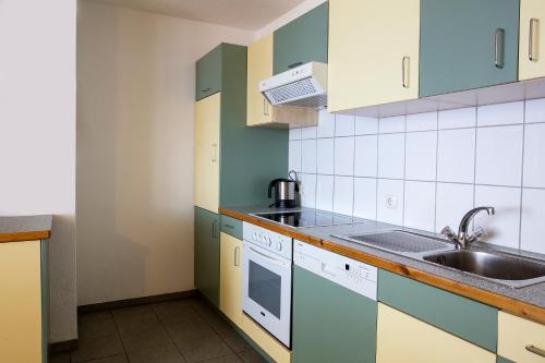 Küche/Küchenzeile in der Unterkunft Haus Karin