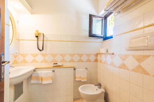 A bathroom at Costa Dorada