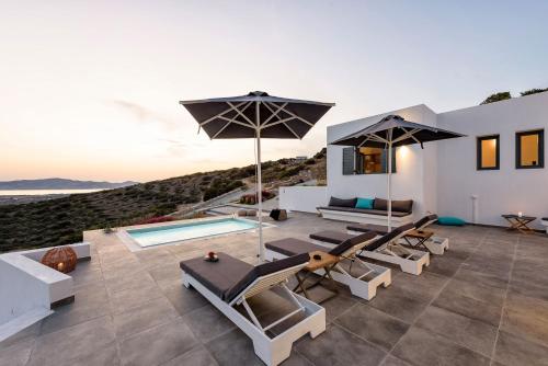 Gallery image of PAROS VILLA BLUE SENSES in Aliki