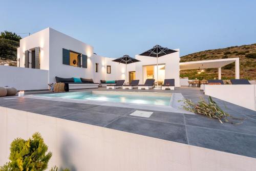 Gallery image of PAROS VILLA BLUE SENSES in Aliki