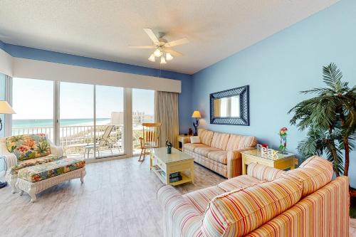 Gallery image of Crescent III in Destin