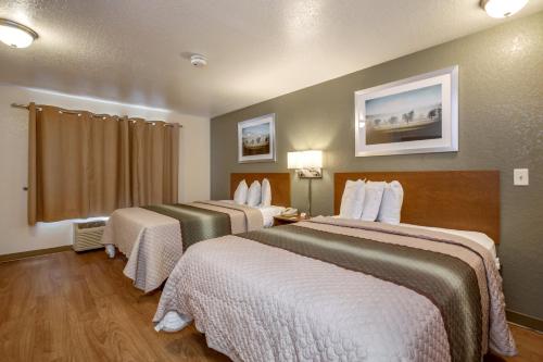 Gallery image of HomeTowne Studios by Red Roof Philadelphia-Maple Shade, NJ in Maple Shade