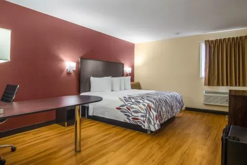Red Roof Inn Perrysburg in Toledo