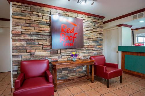 Χώρος καθιστικού στο Red Roof Inn West Memphis, AR