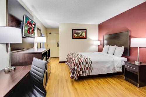 Ένα ή περισσότερα κρεβάτια σε δωμάτιο στο Red Roof Inn Franklin, KY