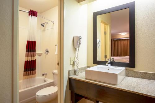 Gallery image of Red Roof Inn PLUS+ Pittsburgh East - Monroeville in Monroeville