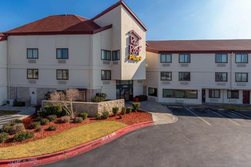 a rendering of the front of a hotel at Red Roof Inn PLUS+ El Paso East in El Paso