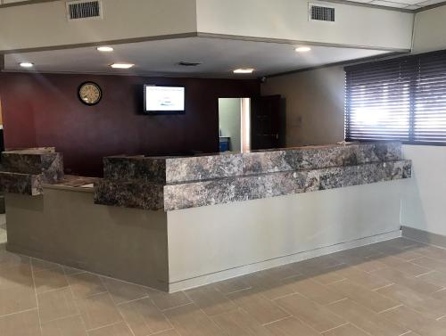 The lobby or reception area at Red Roof Inn & Suites San Angelo