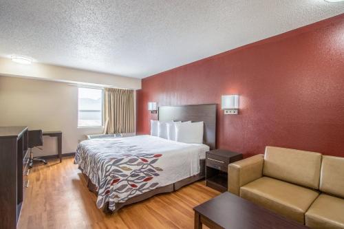 Ένα ή περισσότερα κρεβάτια σε δωμάτιο στο Red Roof Inn El Paso West