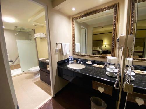 Ein Badezimmer in der Unterkunft Safi Royal Luxury Centro
