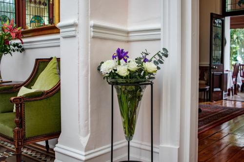 Ruang duduk di Carmichael House Boutique Hotel