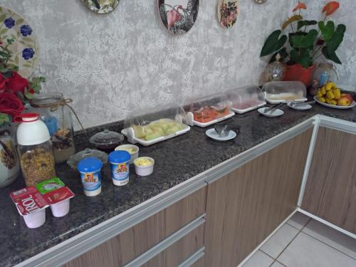 Makanan di atau berdekatan inn ini