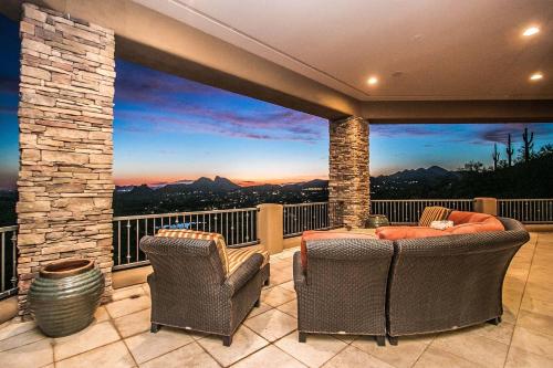 Breathtaking Views From This Hillside Masterpiece! – Photos 4
