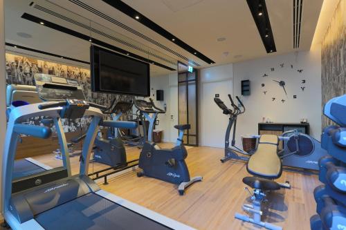 Fitnesscenter och/eller fitnessfaciliteter på Hotel Indigo Larnaca, an IHG Hotel-ADULTS ONLY