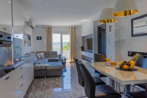 Deluxe Apartment BellaCosta