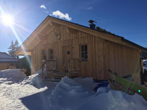 
Jagdhütte im Winter
