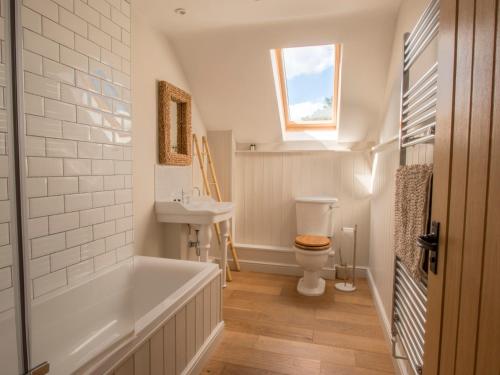 A bathroom at Shakespeare Cottage